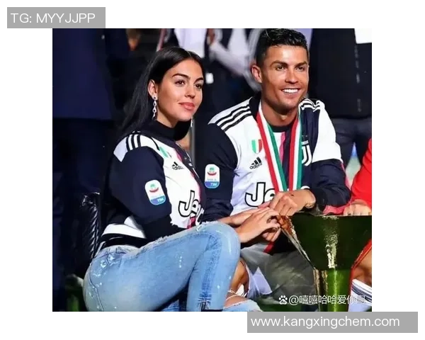 足球明星婚前协议揭秘：爱情与财富的平衡之道